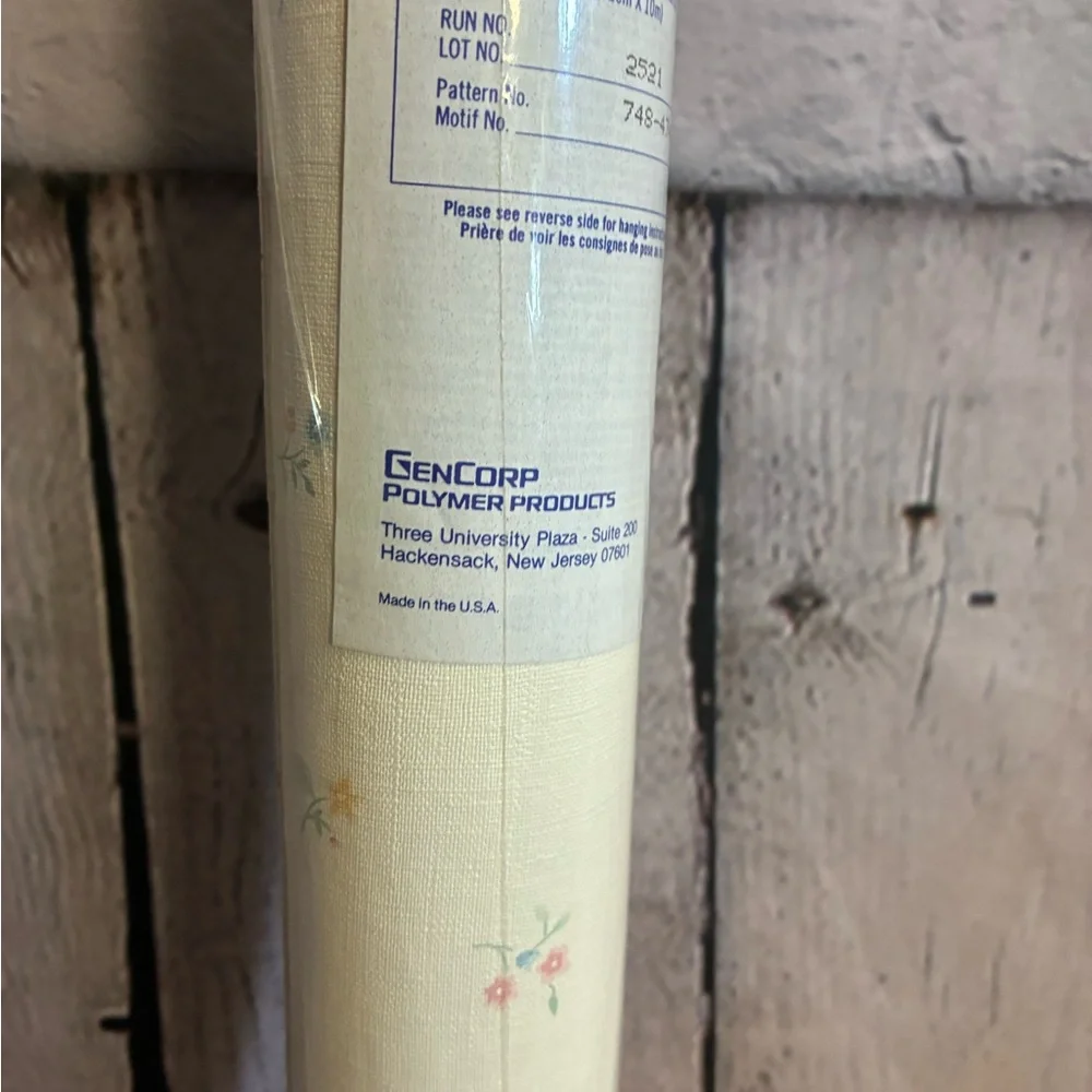 Sanitas Prepasted Vintage Floral CottageCore 90s Wallpaper Roll 56‎ Square Feet